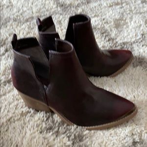 Women’s Not Rated Size 9.5 Booties